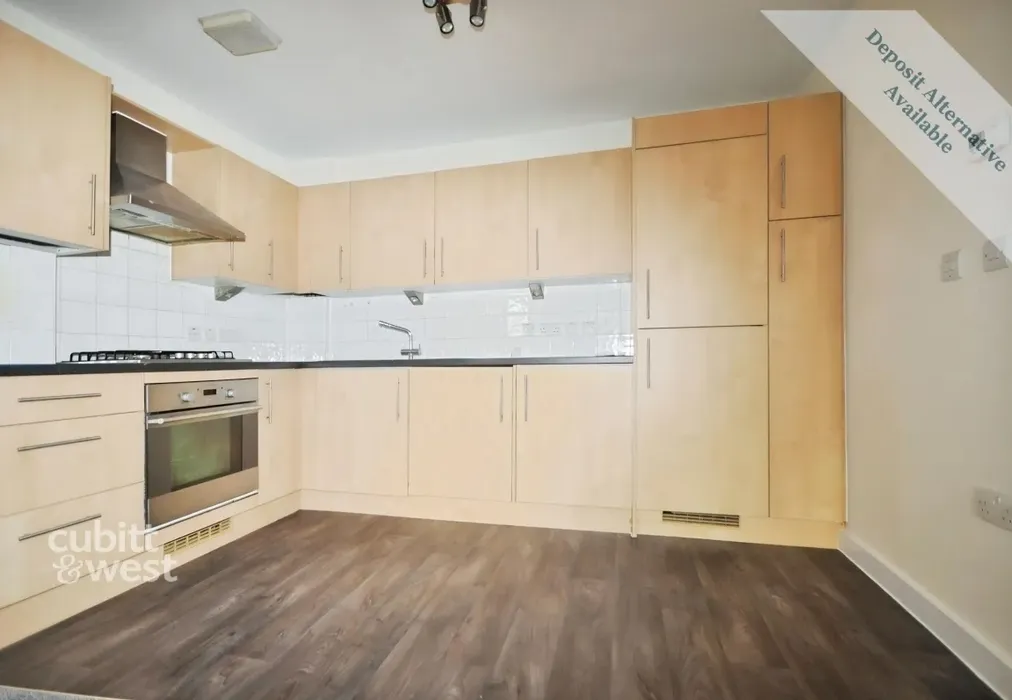 Kitchen - Grove Court, Crawley, RH10 - Wards of Kent
