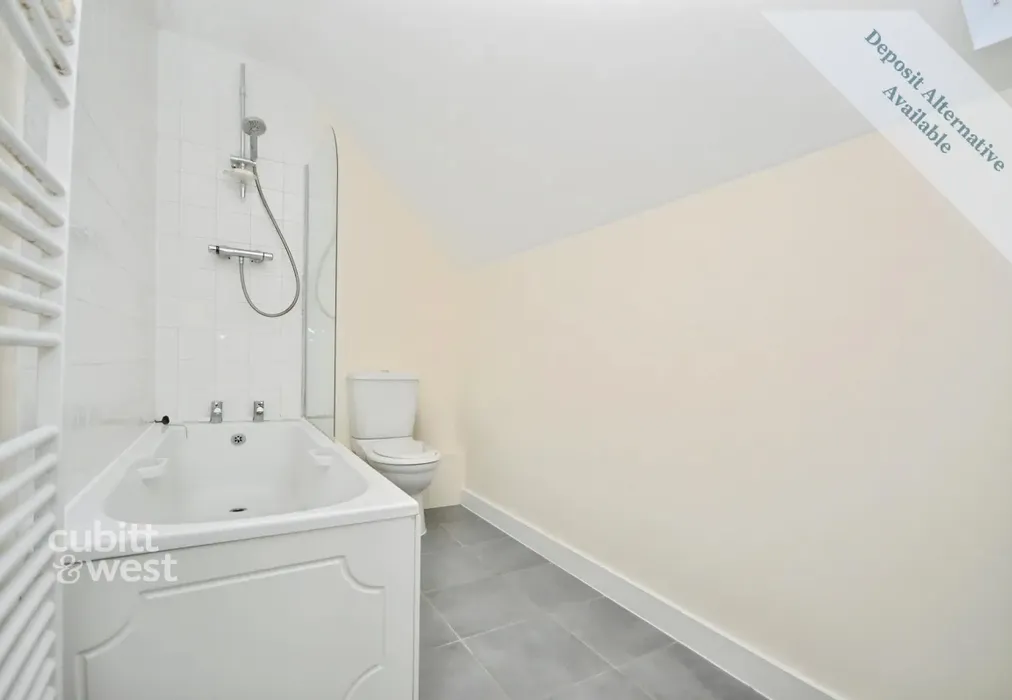 Bathroom - Grove Court, Crawley, RH10 - Wards of Kent