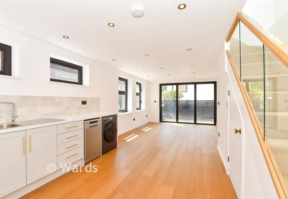 Lounge/ Kitchen - Stone Street, Cranbrook, Kent - Wards of Kent