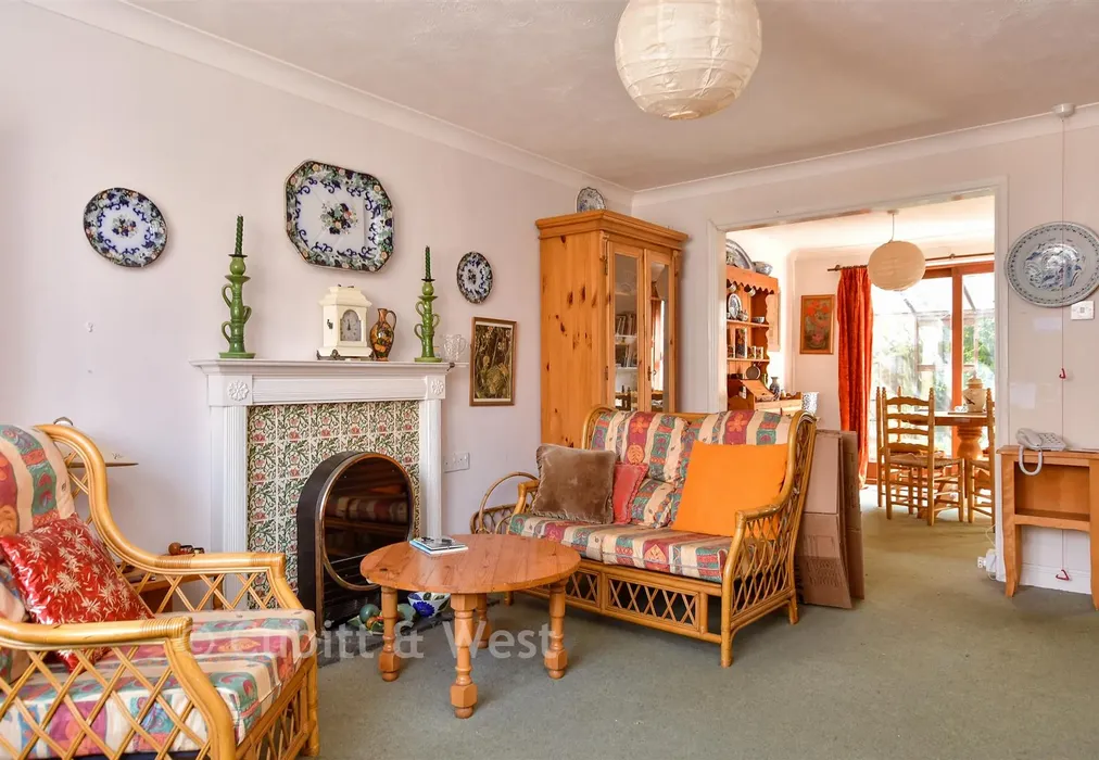 Lounge - Croft Lane, Seaford, East Sussex - Wards of Kent