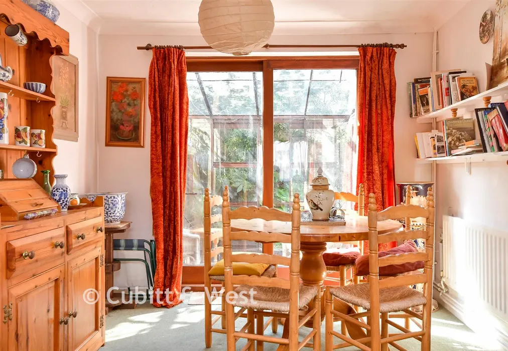 Dining Area - Croft Lane, Seaford, East Sussex - Wards of Kent