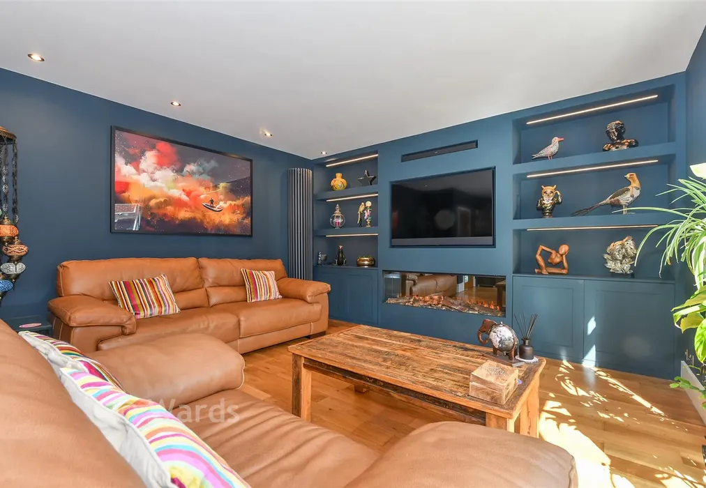 Lounge - London Road, Deal, Kent - Wards of Kent