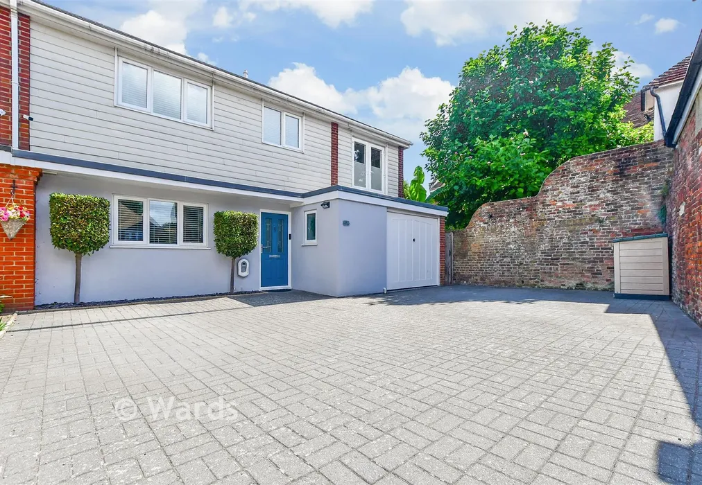 Driveway/Parking - London Road, Deal, Kent - Wards of Kent
