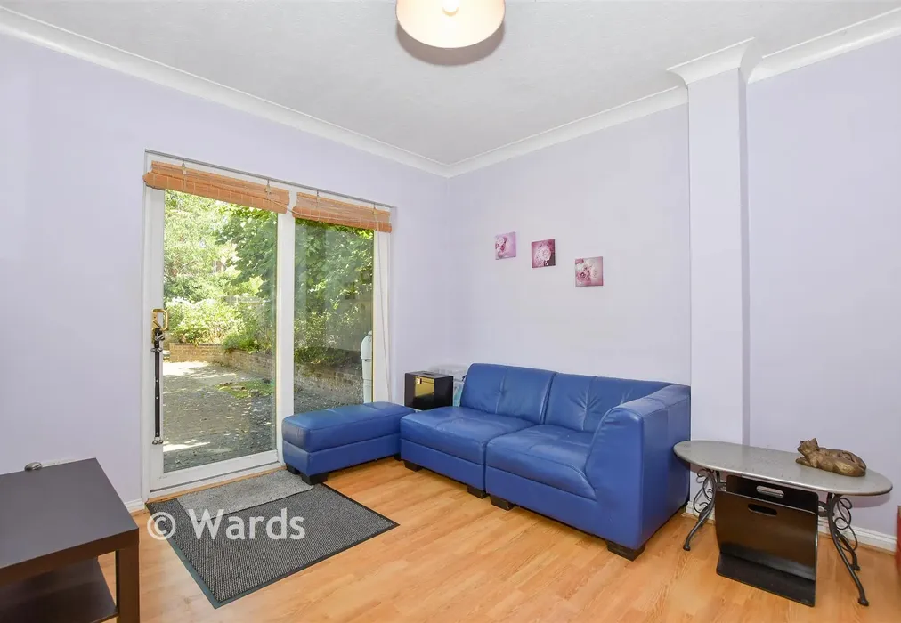 Family Room - Well Close, Leigh, Kent - Wards of Kent