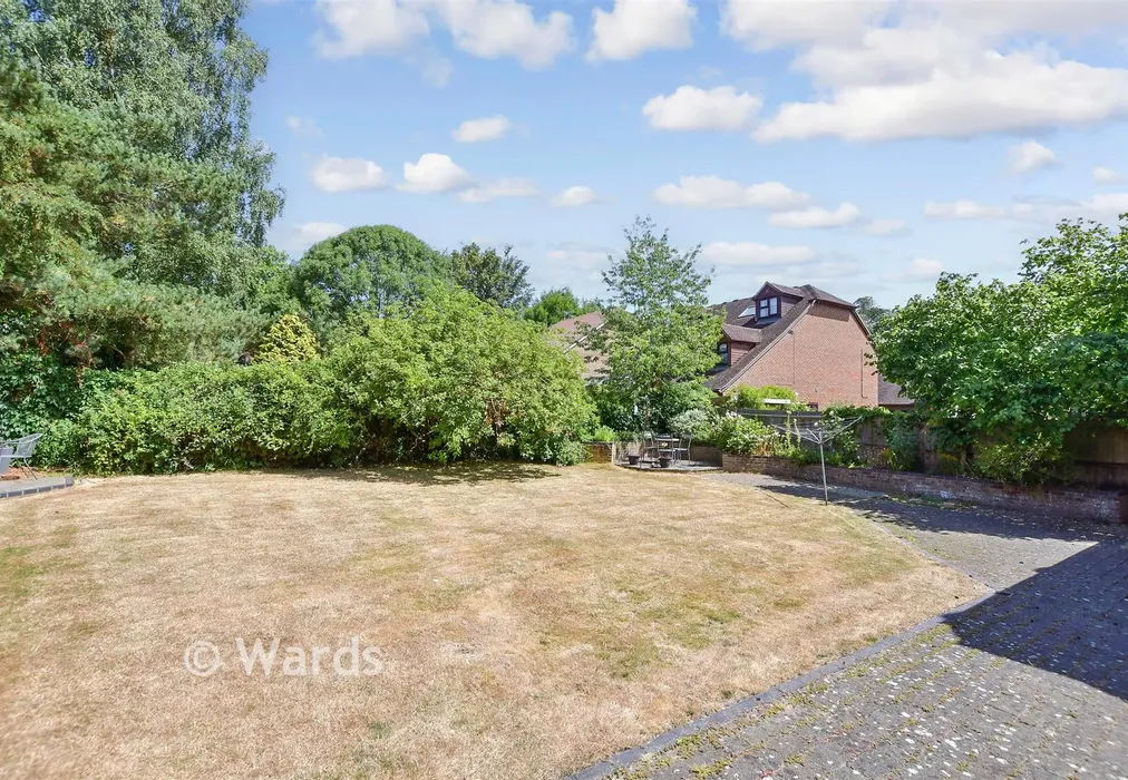 Rear Garden - Well Close, Leigh, Kent - Wards of Kent