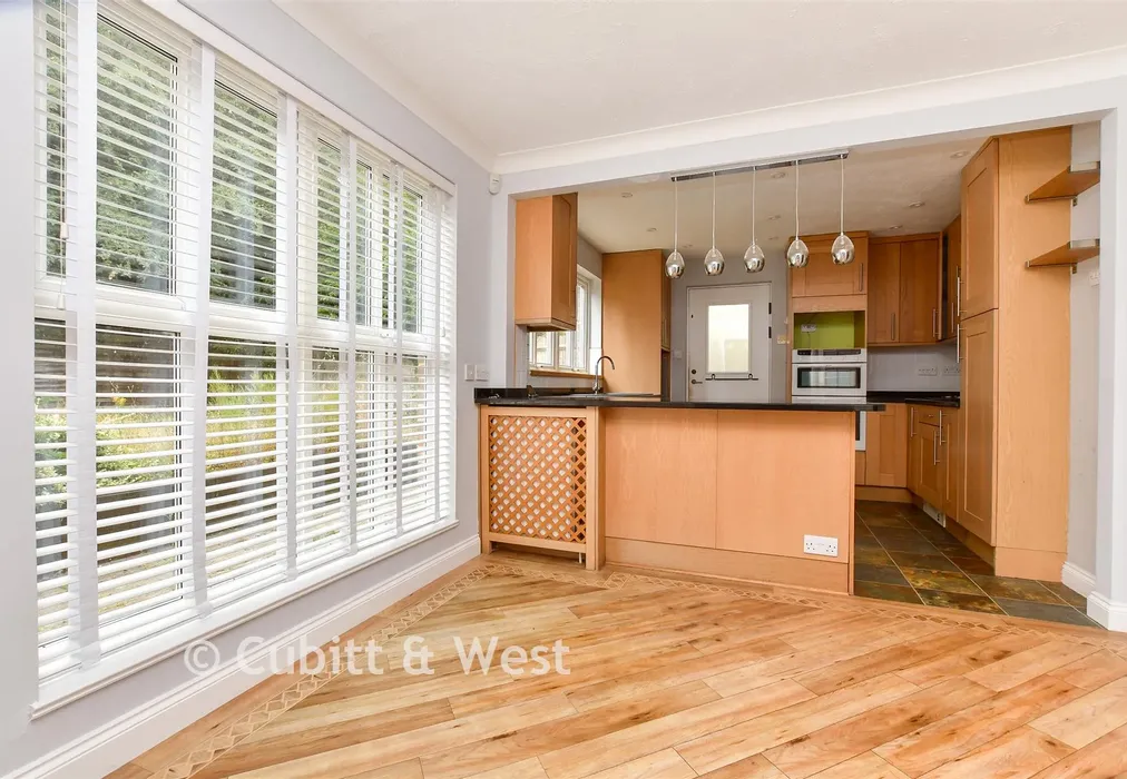 Kitchen/Diner - Great Ellshams, Banstead, Surrey - Wards of Kent