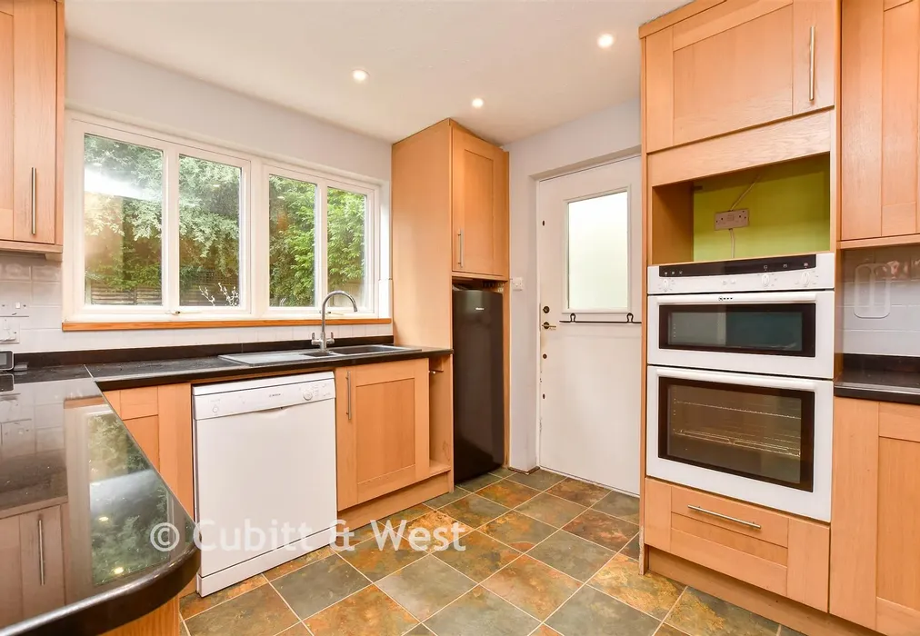 Kitchen/Diner - Great Ellshams, Banstead, Surrey - Wards of Kent