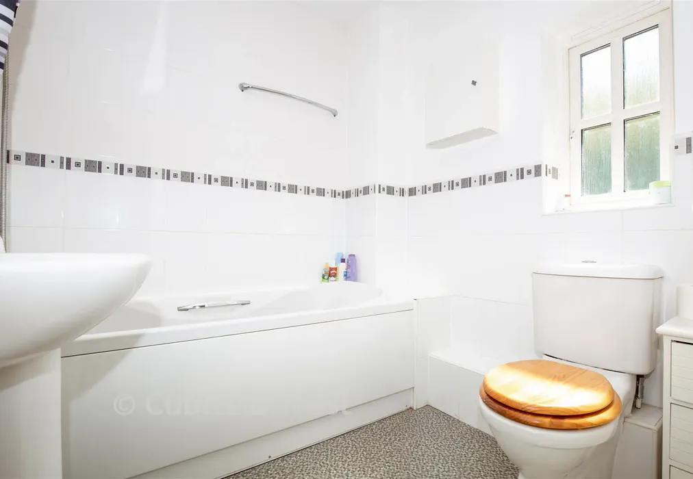 Bathroom - The Willows, Parbrook, West Sussex - Wards of Kent
