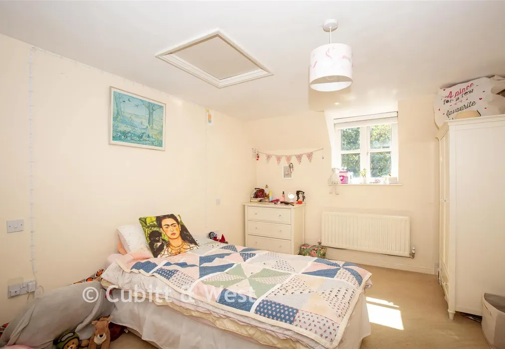 Bedroom 2 - The Willows, Parbrook, West Sussex - Wards of Kent
