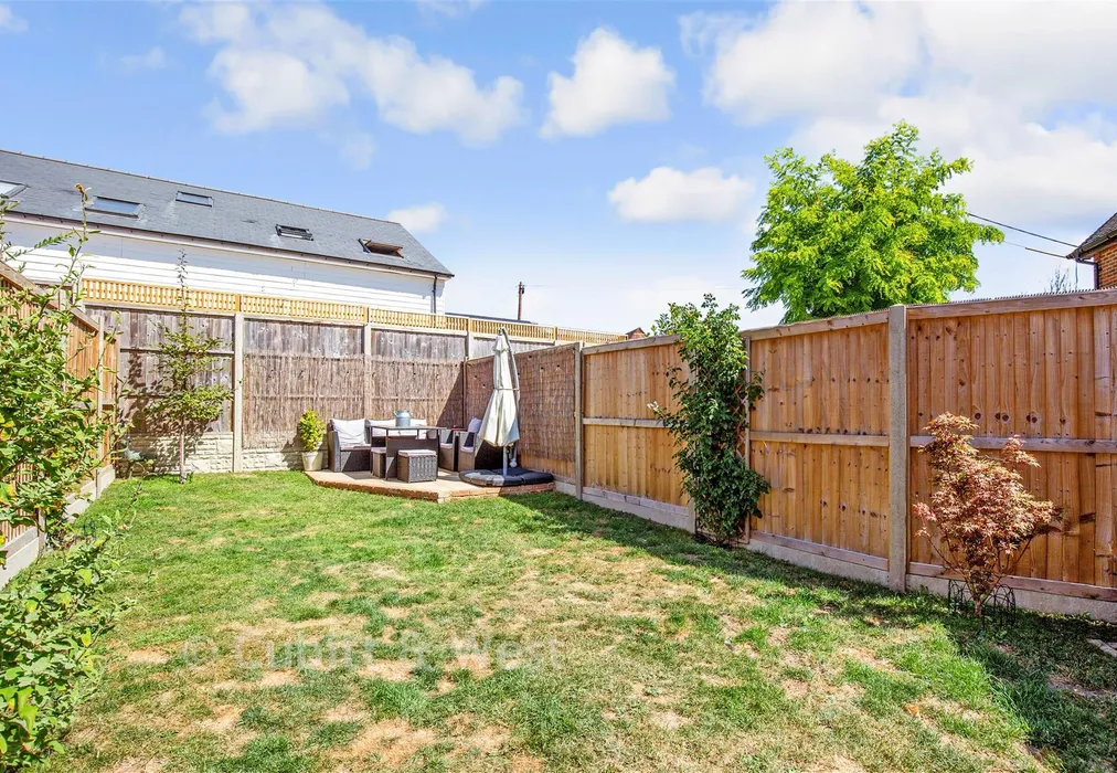 Rear Garden - The Willows, Parbrook, West Sussex - Wards of Kent
