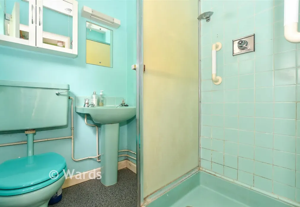 Shower Room - Dillon Way, Tunbridge Wells, Kent - Wards of Kent