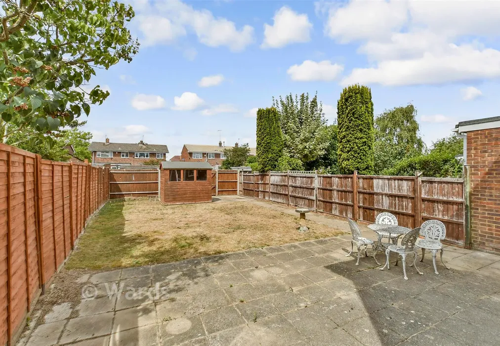 Rear Garden - Oriole Way, Larkfield, Aylesford, Kent - Wards of Kent