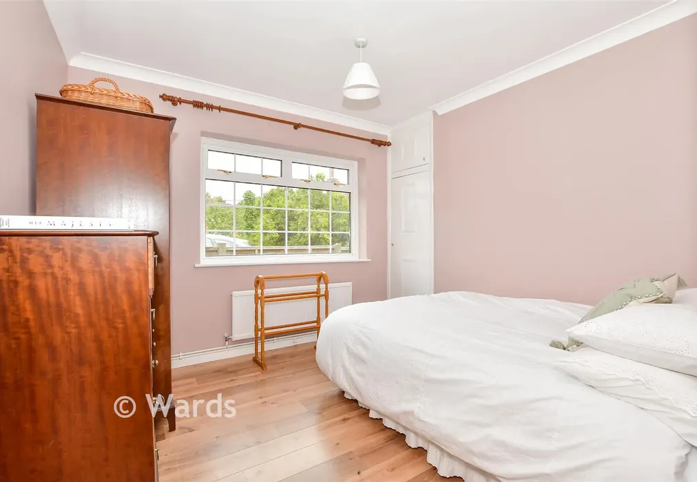 Bedroom 2 - Butchers Lane, Mereworth, Kent - Wards of Kent