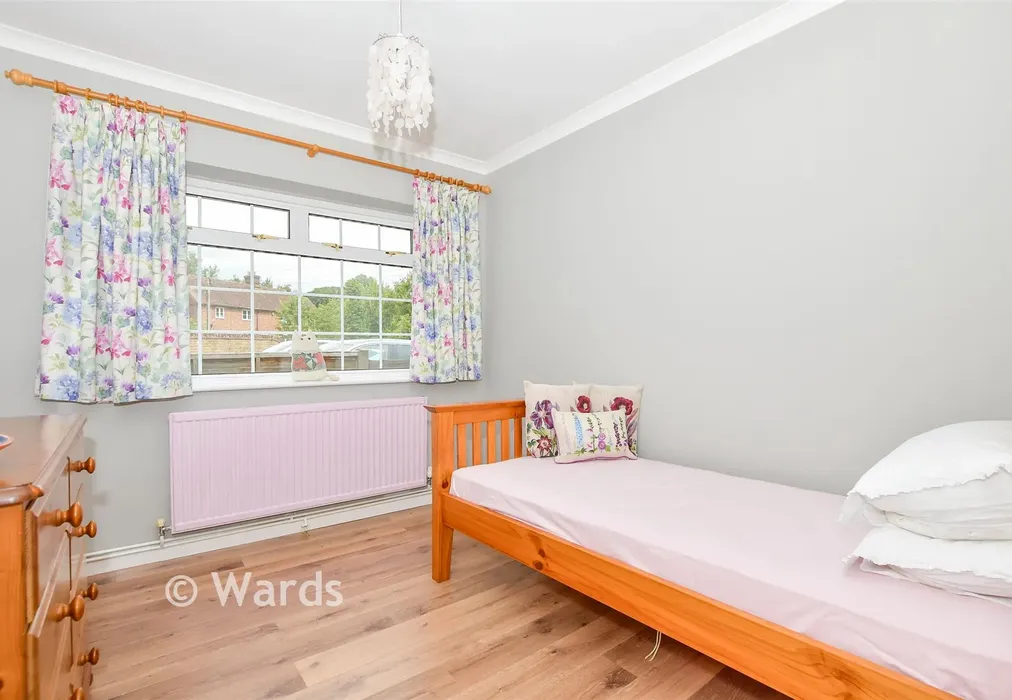 Bedroom 3 - Butchers Lane, Mereworth, Kent - Wards of Kent