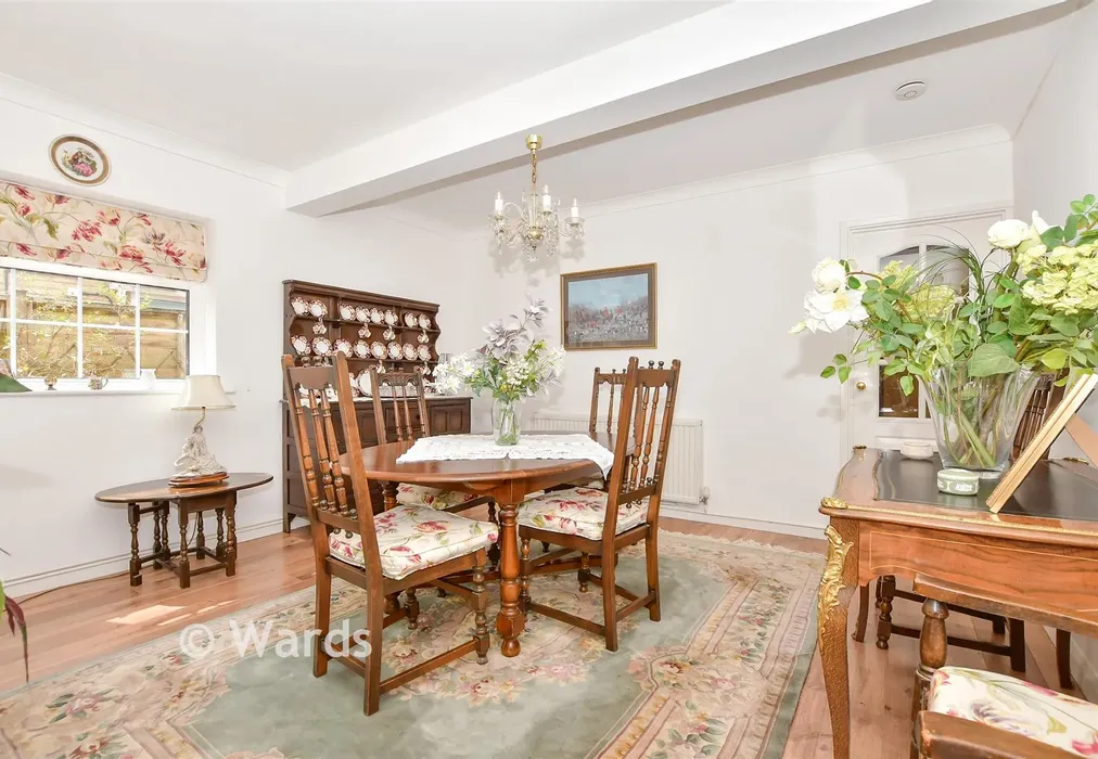 Dining Room - Butchers Lane, Mereworth, Kent - Wards of Kent