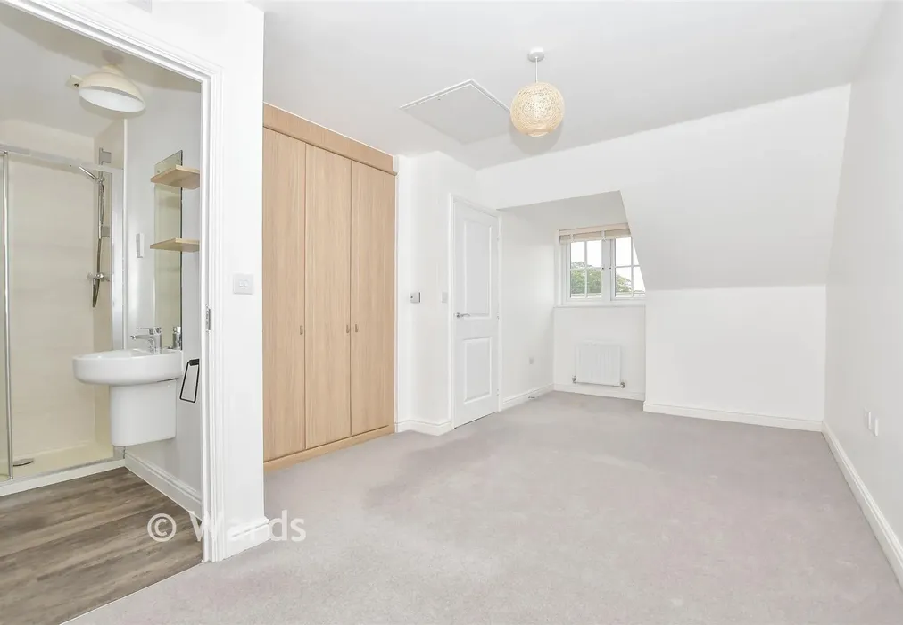 Bedroom 1 - Eccles Close, Aylesford, Kent - Wards of Kent