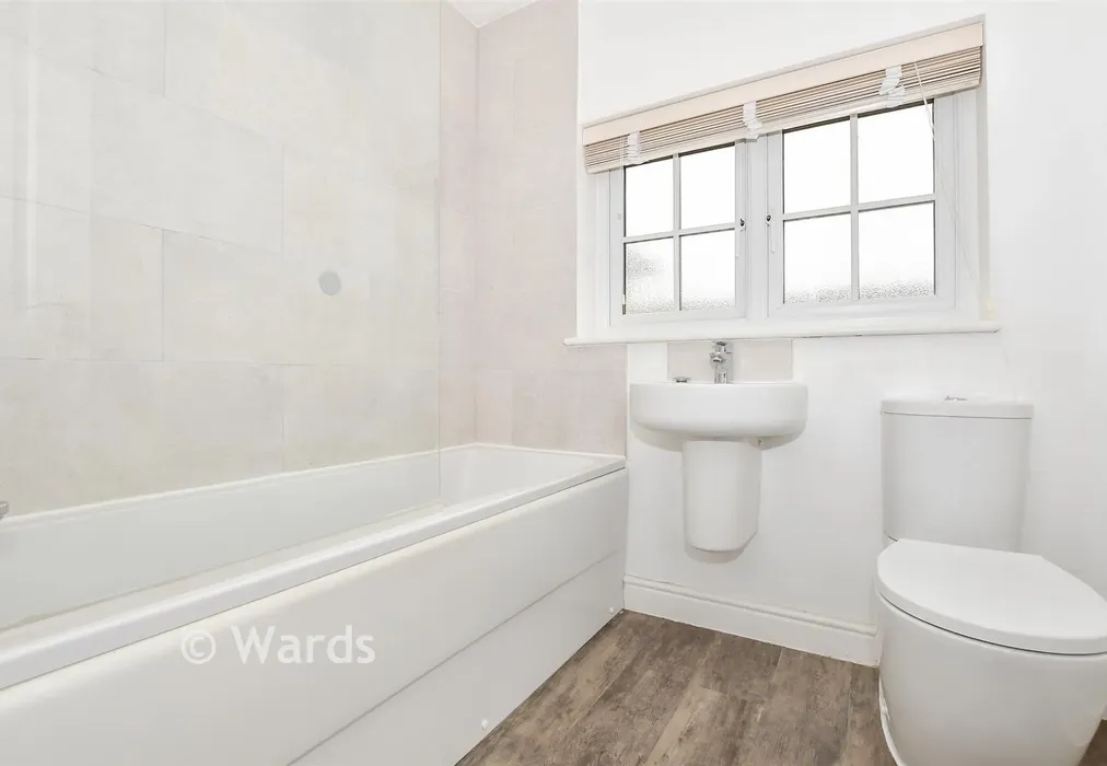 Bathroom - Eccles Close, Aylesford, Kent - Wards of Kent
