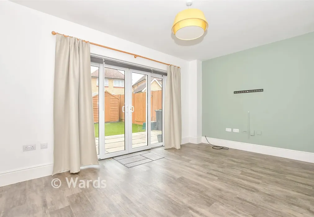 Lounge - Eccles Close, Aylesford, Kent - Wards of Kent