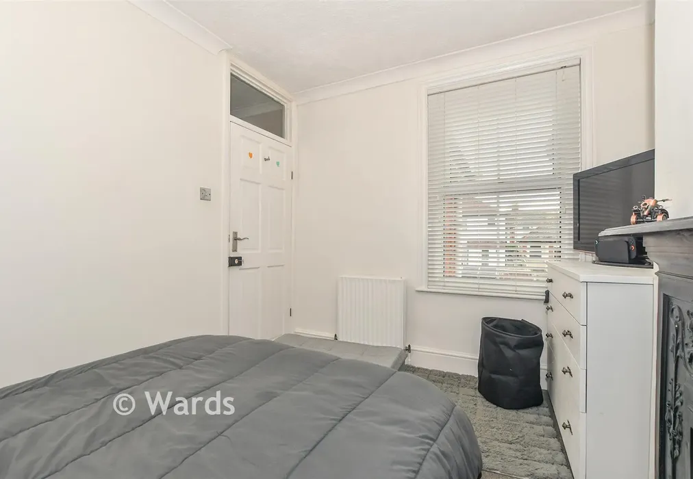 Bedroom 2 - Dering Road, Ashford, Kent - Wards of Kent