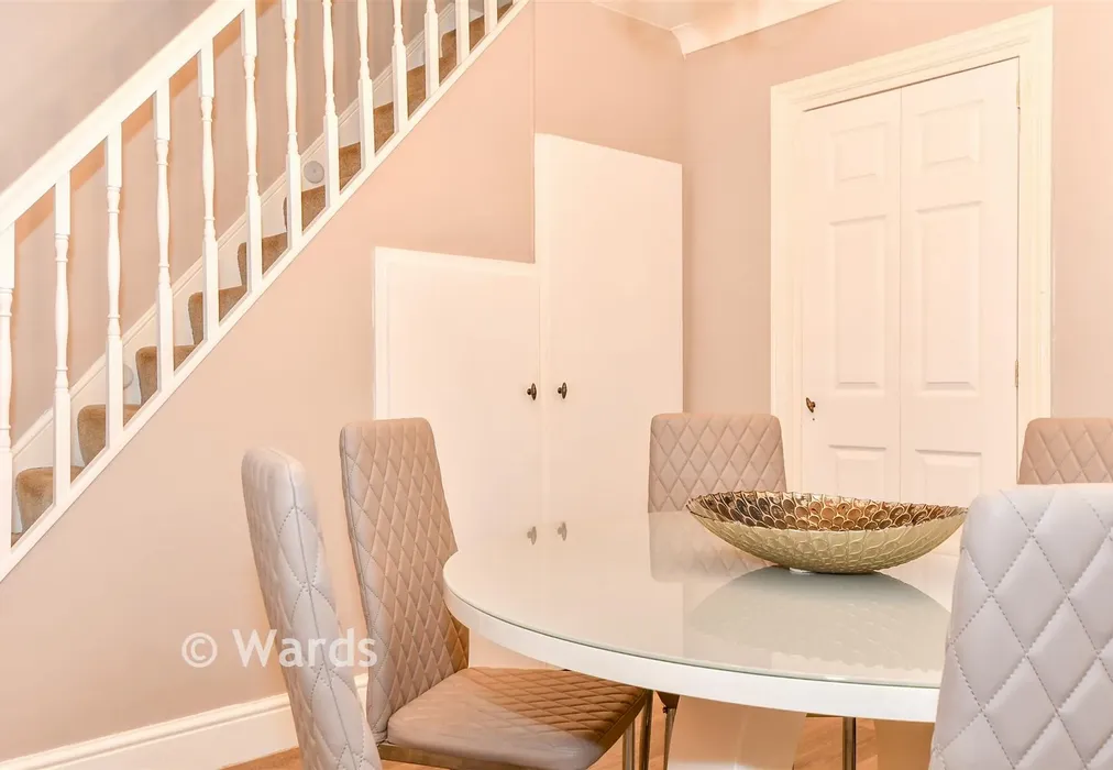 Internal Lifestyle Photograph - Dering Road, Ashford, Kent - Wards of Kent