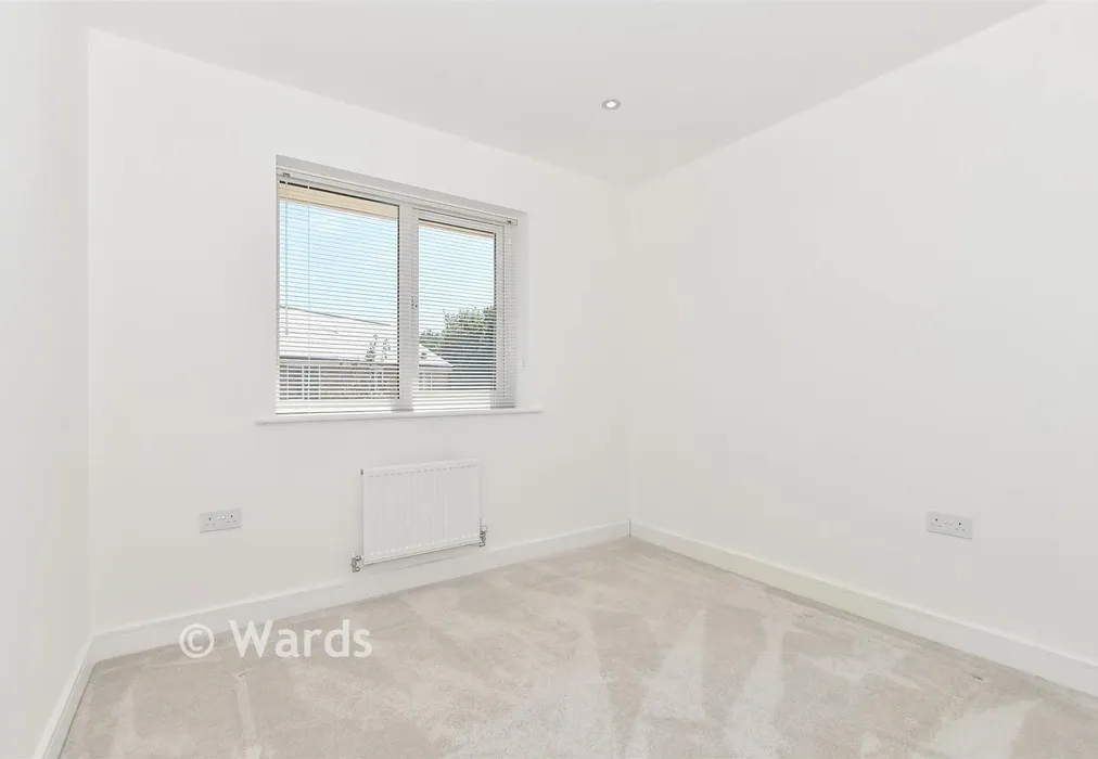 Bedroom 2 - Sea View Avenue, Deal, Kent - Wards of Kent