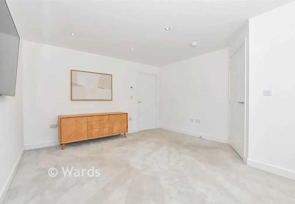 Lounge - Sea View Avenue, Deal, Kent - Wards of Kent
