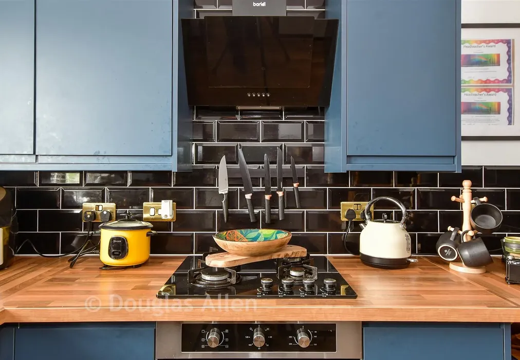 Internal Lifestyle Photograph - Station Avenue, Wickford, Essex - Wards of Kent