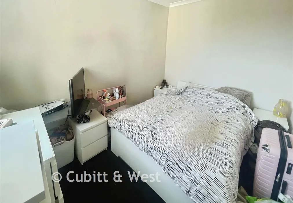 Bedroom 3 - Hampshire Street, Portsmouth, Hampshire - Wards of Kent