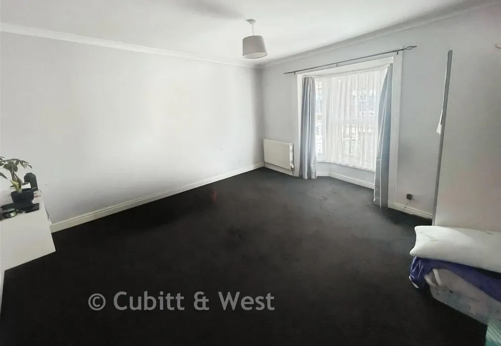 Bedroom 1 - Hampshire Street, Portsmouth, Hampshire - Wards of Kent