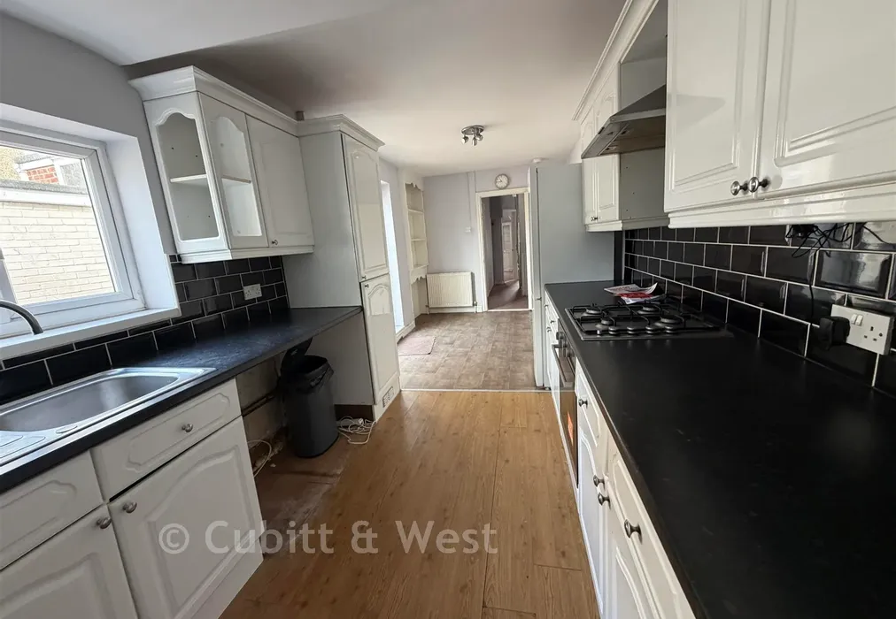 Kitchen Area - Hampshire Street, Portsmouth, Hampshire - Wards of Kent
