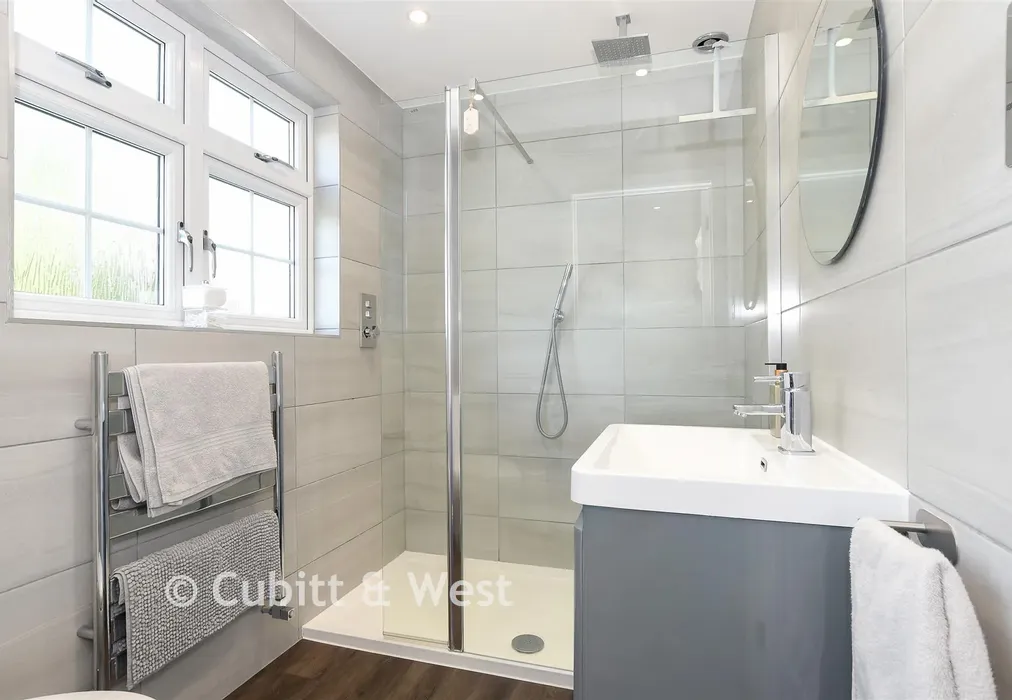 En-Suite Shower Room - Heathway, Chaldon, Caterham, Surrey - Wards of Kent