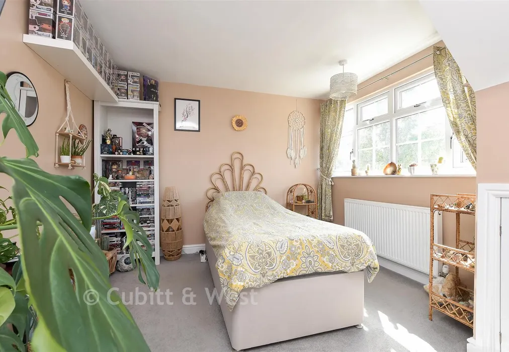 Bedroom 3 - Heathway, Chaldon, Caterham, Surrey - Wards of Kent