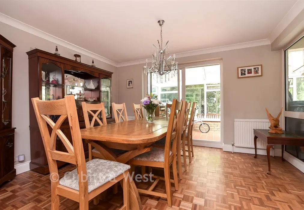 Dining Room - Heathway, Chaldon, Caterham, Surrey - Wards of Kent