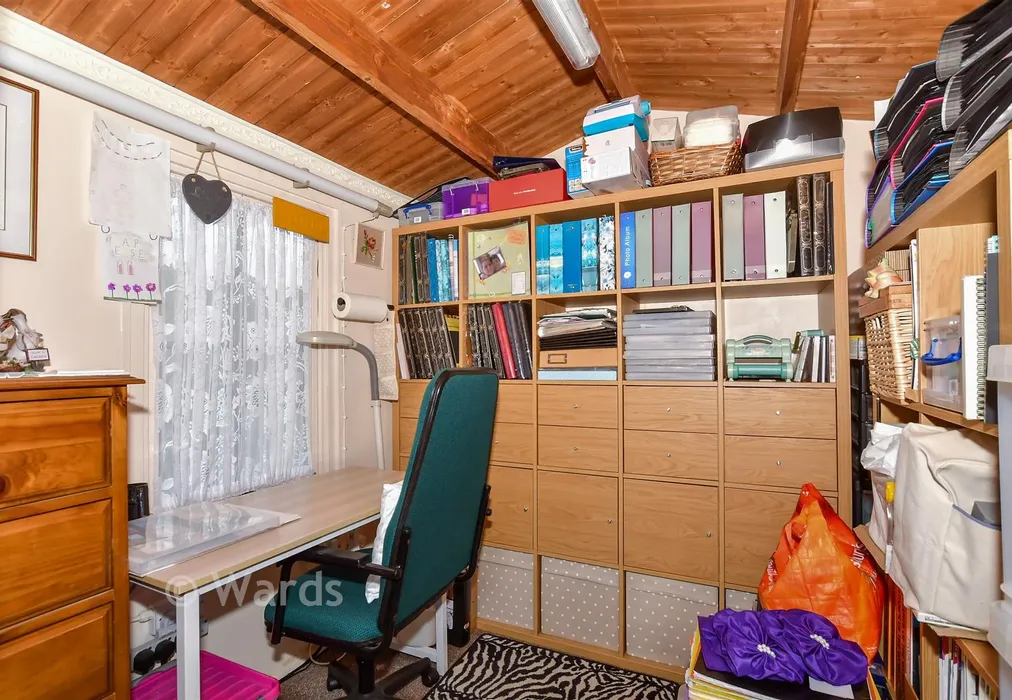 Workshop/Outbuildings - Wateringbury Road, East Malling, Kent - Wards of Kent