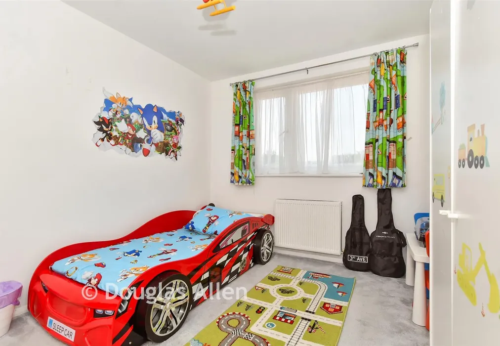 Bedroom 3 - Fairview Avenue, Rainham, Essex - Wards of Kent