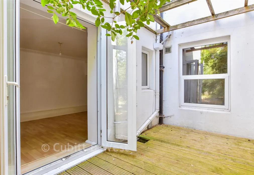 External Feature - Preston Drove, Brighton, East Sussex - Wards of Kent