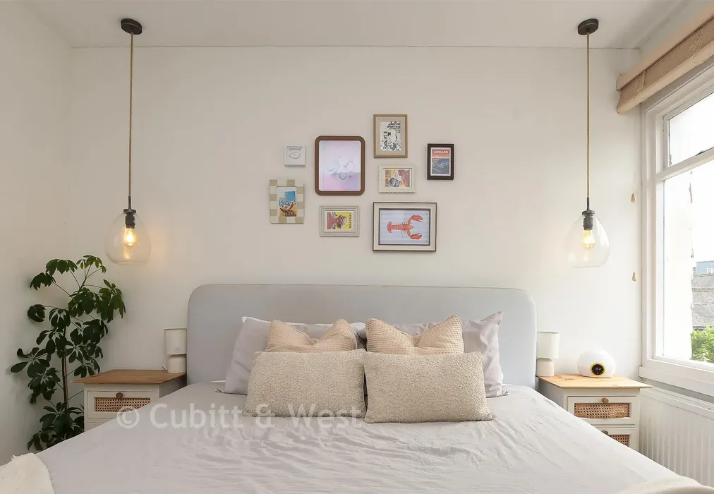 Internal Lifestyle Photograph - Albert Road, Horley, Surrey - Wards of Kent