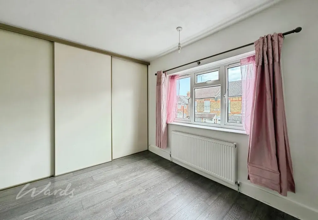 Gros 5 bed 1 use - Grosvenor Road Ramsgate CT11 - Wards of Kent