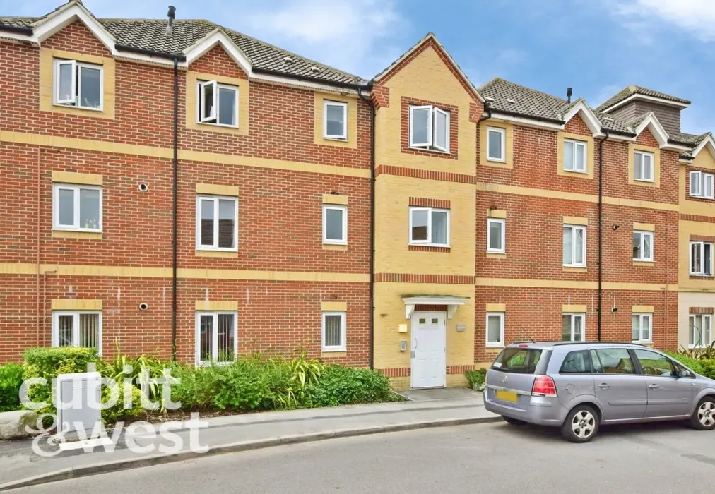  - Sunlight Gardens Fareham PO15 - Wards of Kent