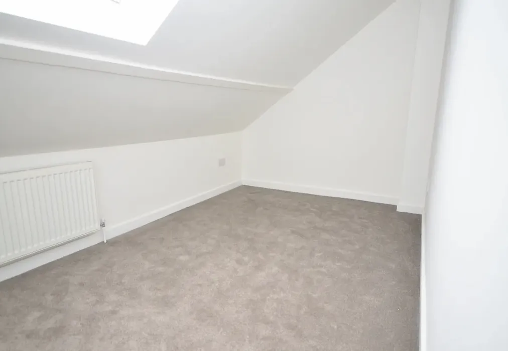maidstone bedroom 4 - Maidstone Road Rochester ME1 - Wards of Kent