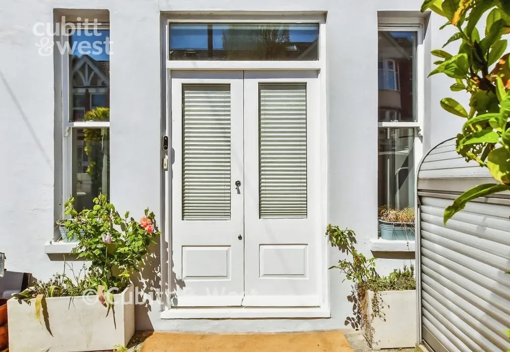 Lifestyle - Osborne Road, Brighton, BN1 - Wards of Kent
