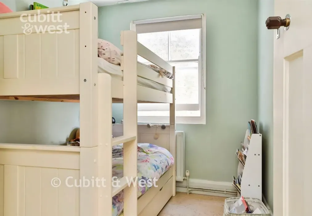 Bedroom 2 - Osborne Road, Brighton, BN1 - Wards of Kent