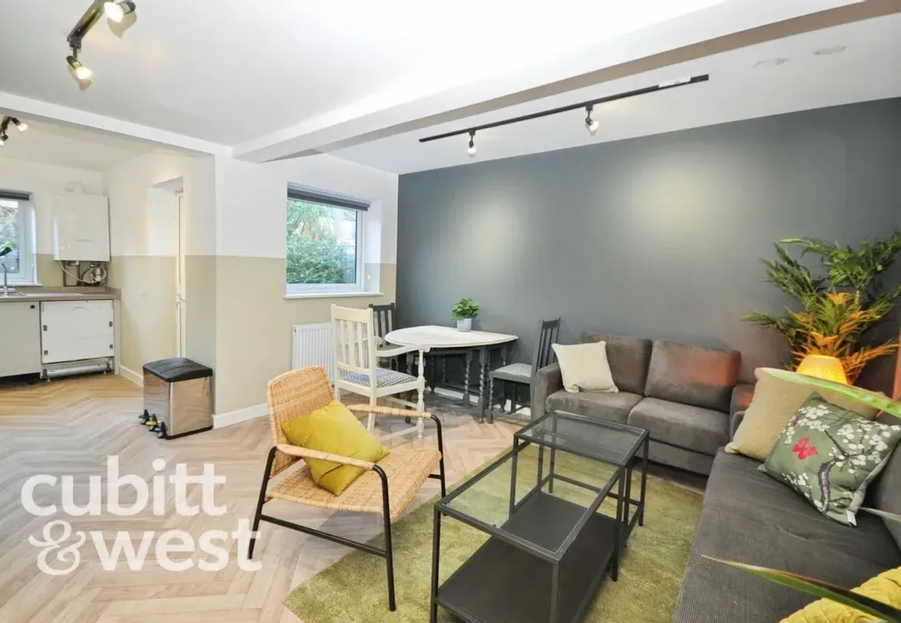  - AVAILABLE WITH NO DEPOSIT Ophir Road Portsmouth PO2 - Wards of Kent