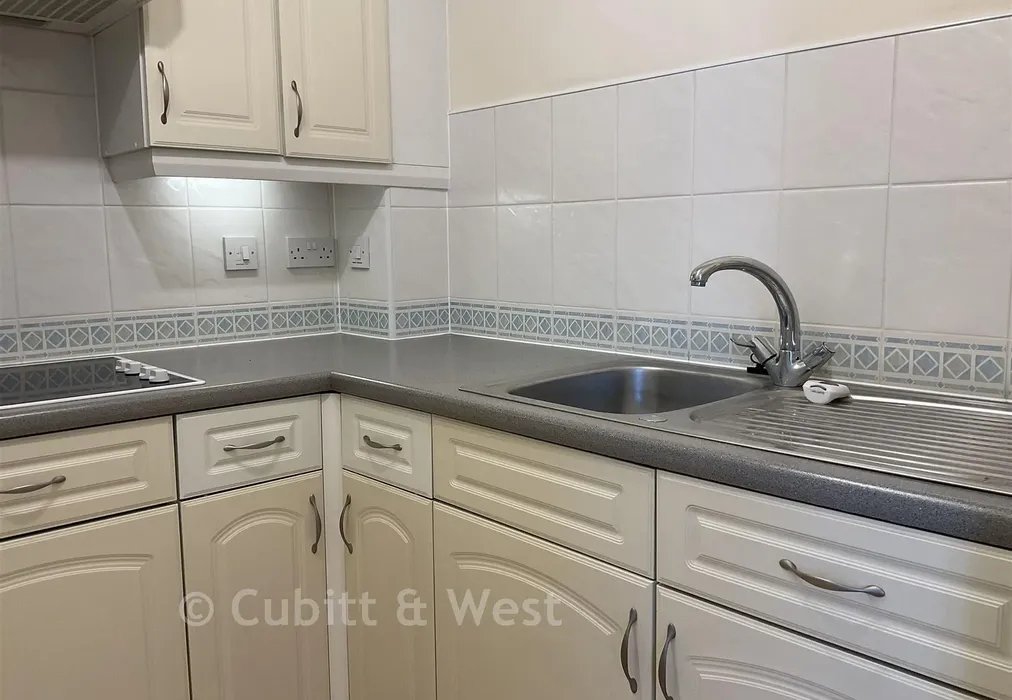 Kitchen - High Street, Billingshurst, West Sussex - Wards of Kent