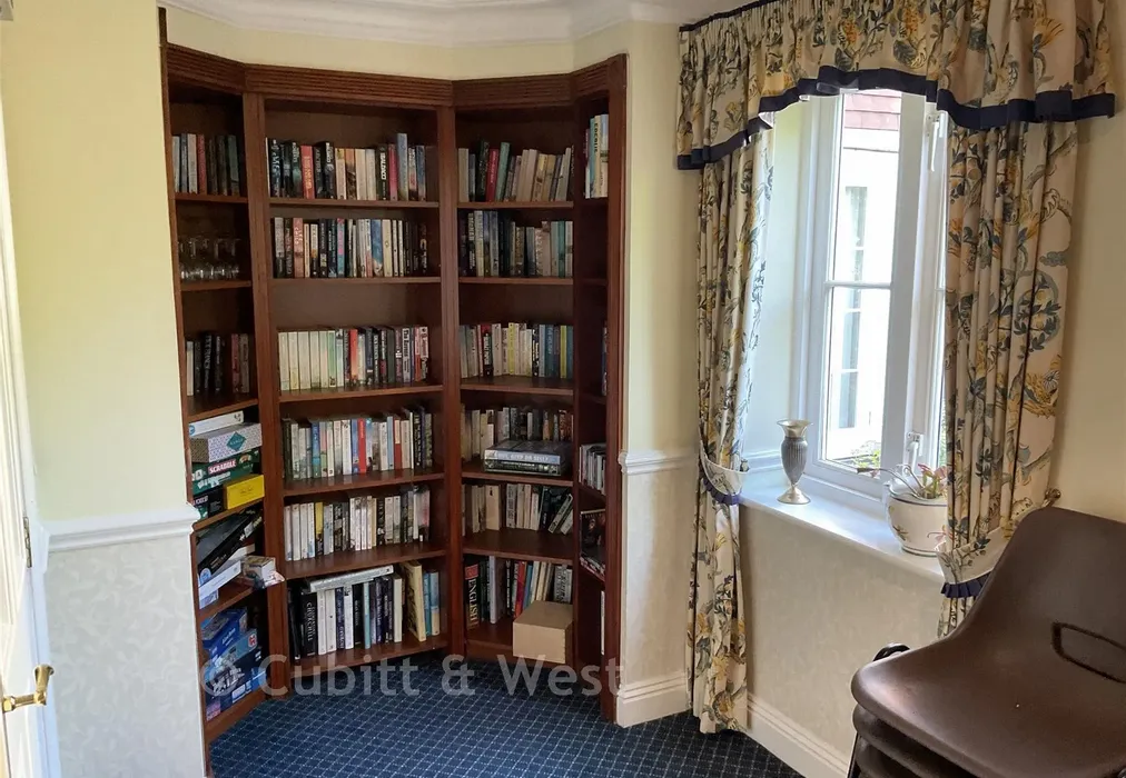 Study - High Street, Billingshurst, West Sussex - Wards of Kent