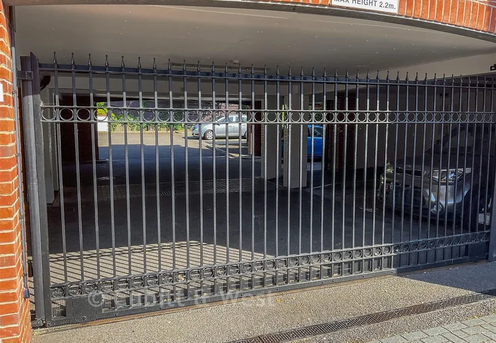 Parking - High Street, Billingshurst, West Sussex - Wards of Kent