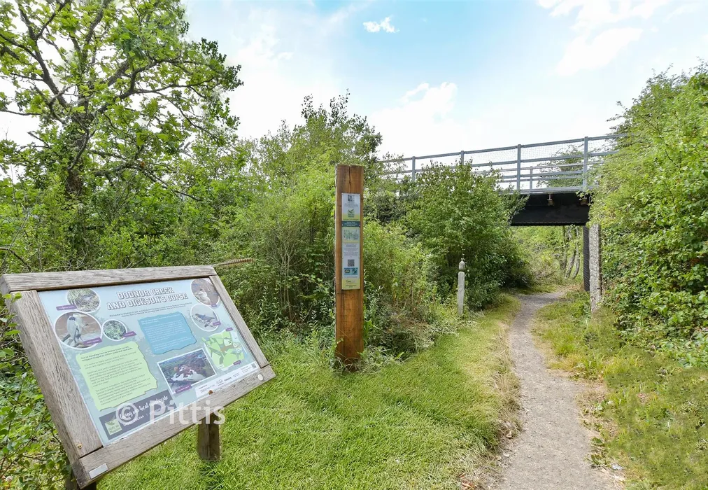 Local 1 - Acorn Avenue, Newport, Isle of Wight - Wards of Kent