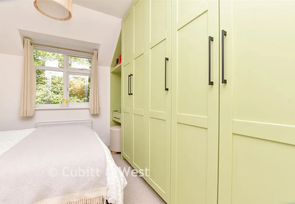Bedroom 1 - Rose Hill, Sutton, Surrey - Wards of Kent