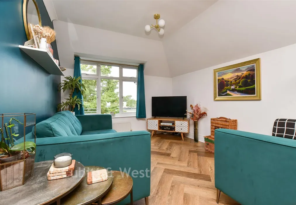 Kitchen / Lounge / Diner - Rose Hill, Sutton, Surrey - Wards of Kent