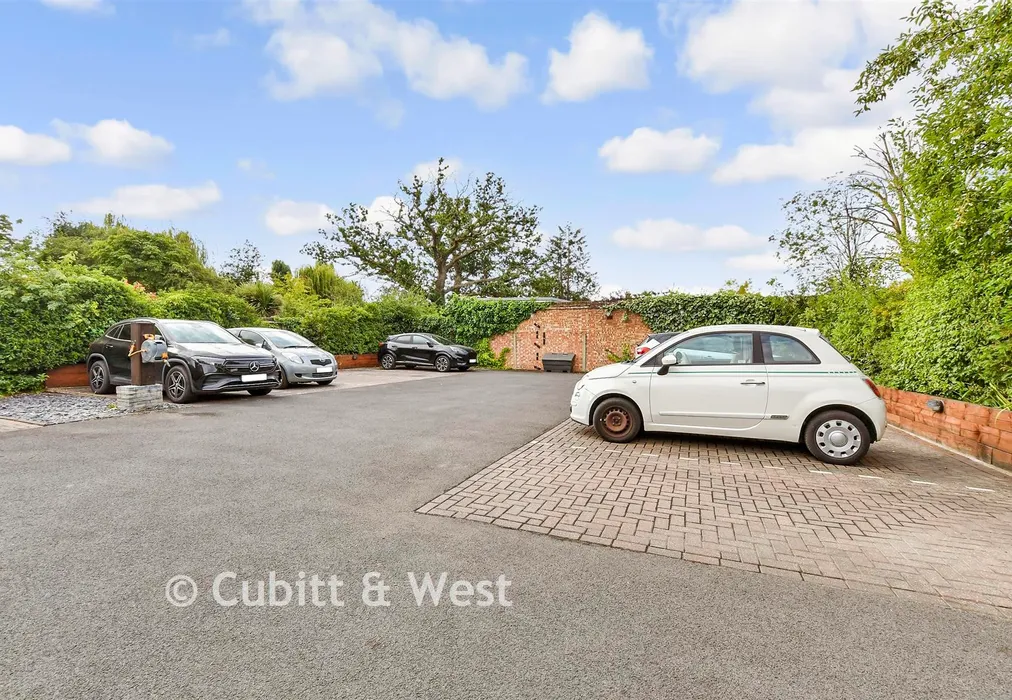 Driveway/Parking - Rose Hill, Sutton, Surrey - Wards of Kent